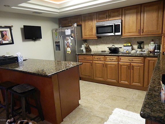 4th image of 414 Dove Ln #87