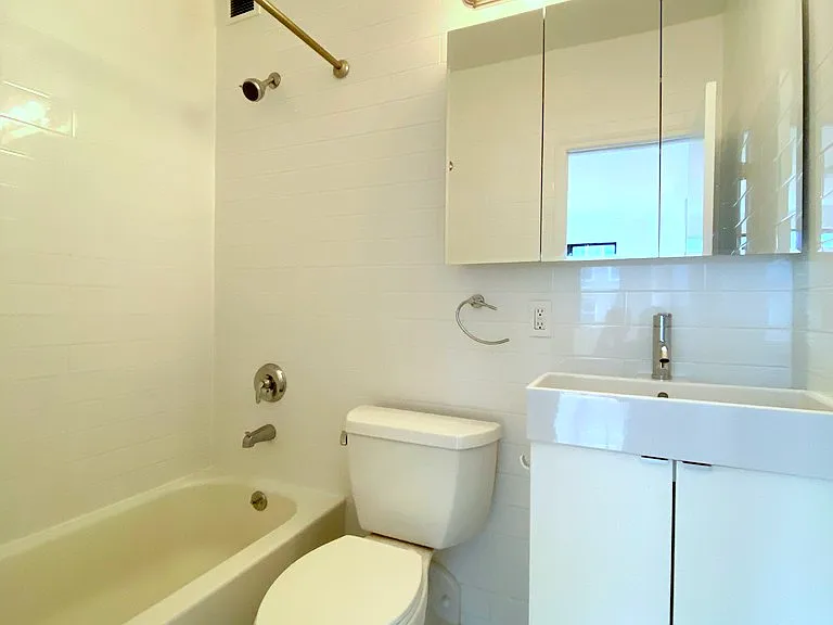 67 E 3rd St #4A — Photo 4