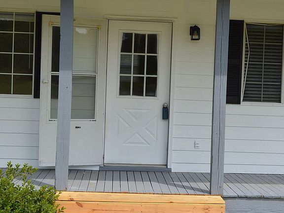 3rd image of 223 Carroll Rd