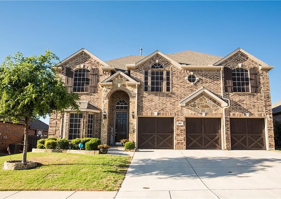 1st image of 304 Equine Ln