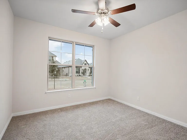 2036 Almassera Dr — Photo 27