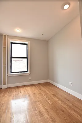 Rented by Bohemia Realty Group | media 12