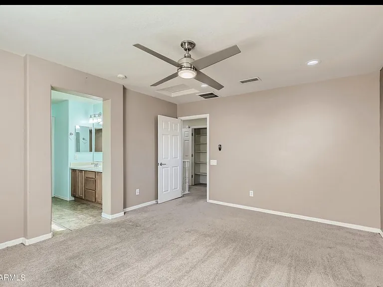 1958 W Faria Ln — Photo 6