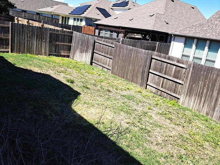 260 Jefferson Dr — Photo 15