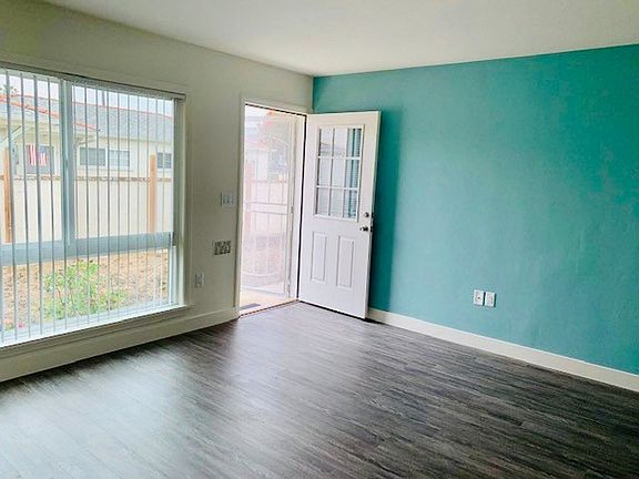 5th image of 833-839 Emerald St #835