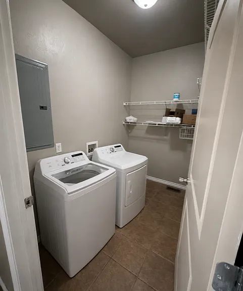 1812 Alameda St #213 — Photo 14