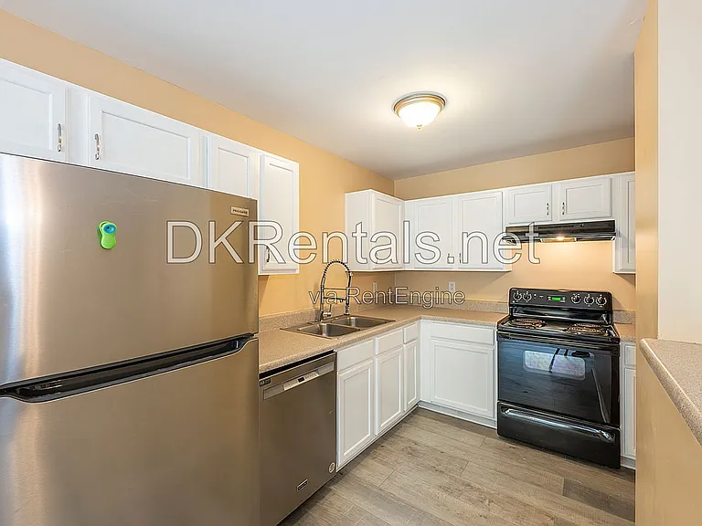 7712 Autry Cir #408 — Photo 21