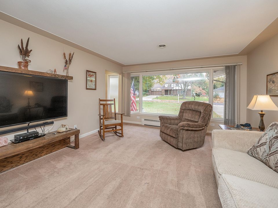 6538 Trotwood St, Portage, MI 49024 | Zillow