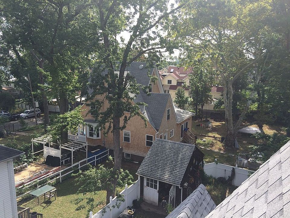 2nd image of 242 Talbot Pl