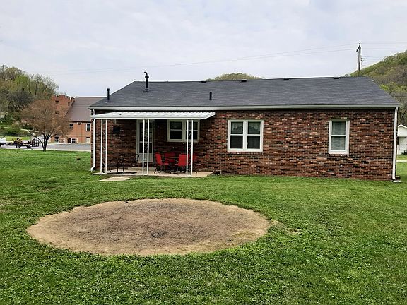 3rd image of 3021 June Ave