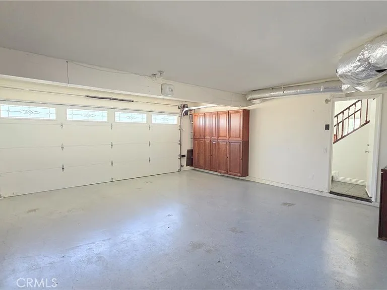 335 Eola Dr — Photo 32