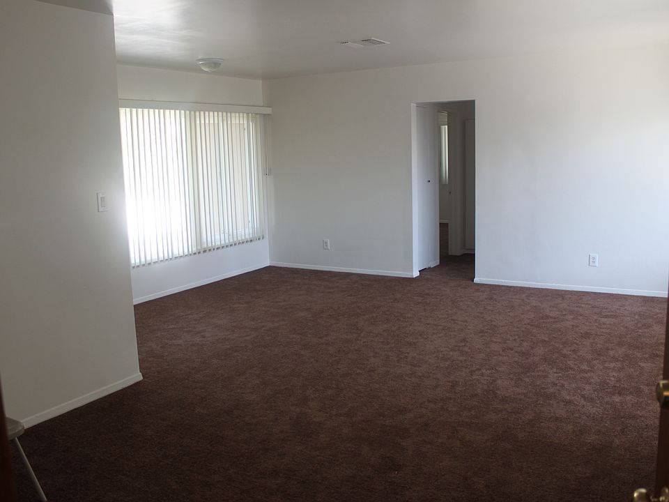 2nd image of 9733 Crenshaw Blvd APT 3