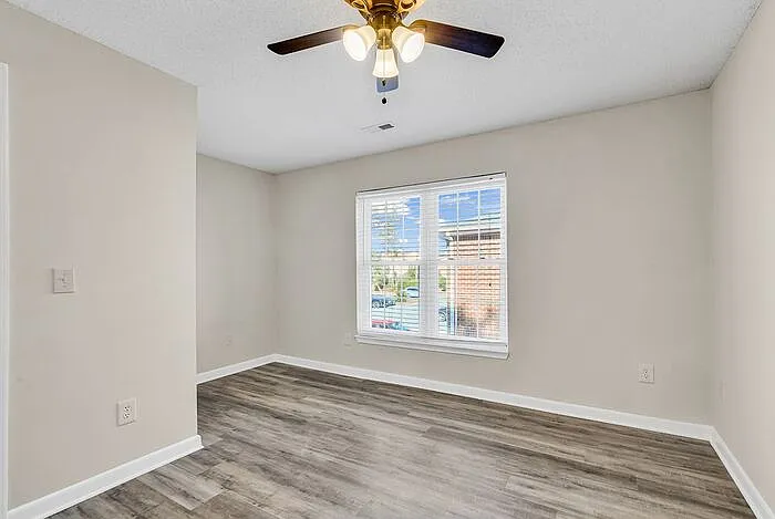 3687 Claypond Rd #D — Photo 18