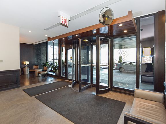 5th image of 1440 N Lake Shore Dr APT 8H