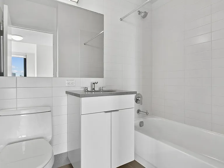 1 Columbus Pl #S35C — Photo 14