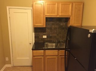 6900 S Paxton Ave #1, Chicago, IL 60649