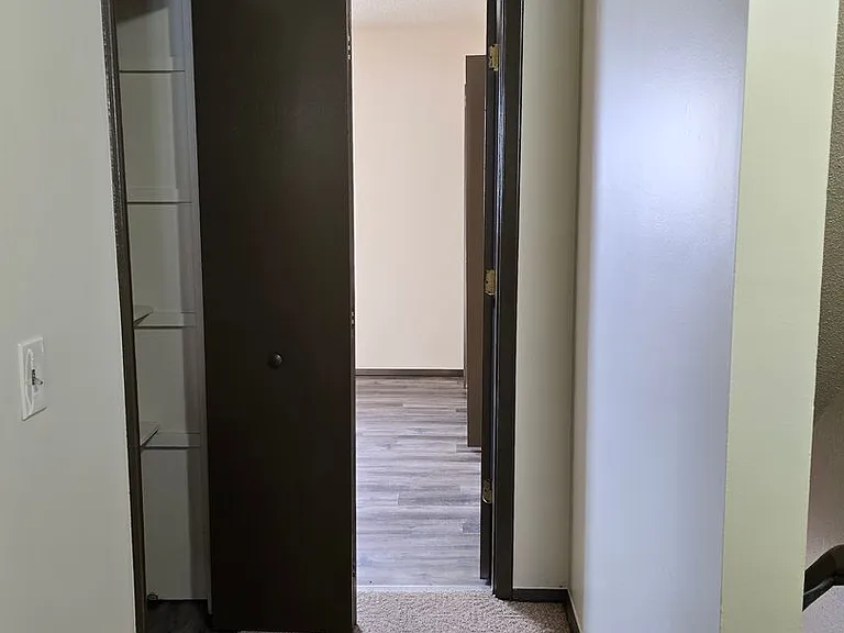 1565 Bryn Mawr Pl — Photo 14