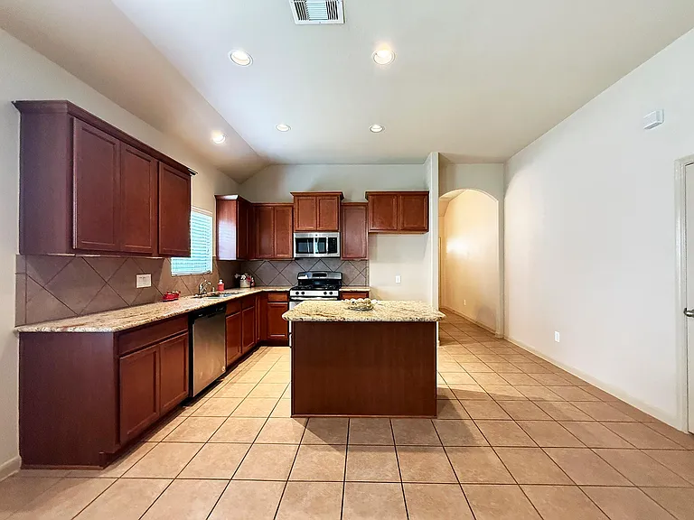 24510 Avellino Ct — Photo 8