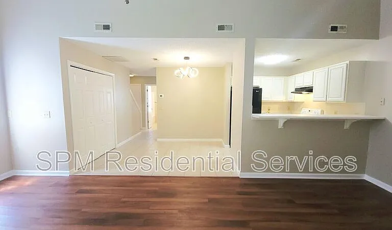 5150 Lampost Cir — Photo 8