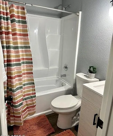 1808 E Yale St #4 — Photo 11
