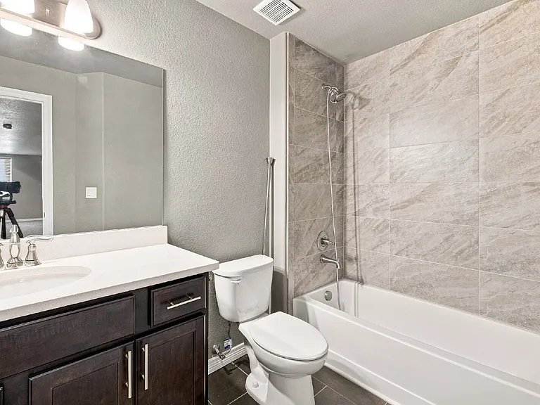 7646 Bigtooth Maple Dr — Photo 29