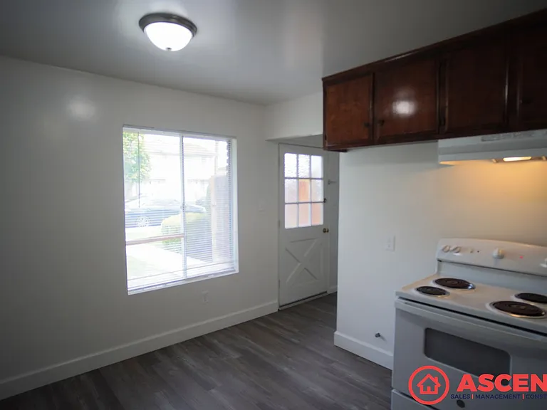 4717 Buckley Way (W & A) — Photo 8
