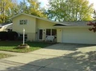 2344 Grinnell Dr, Springfield, IL 62704