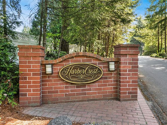 3rd image of 3726 Harborcrest Ct NW