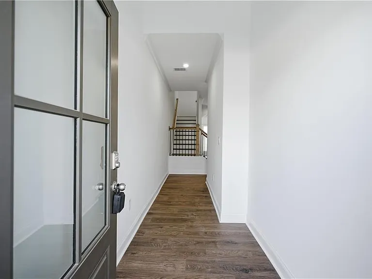 376 Sunset Hollow St — Photo 4