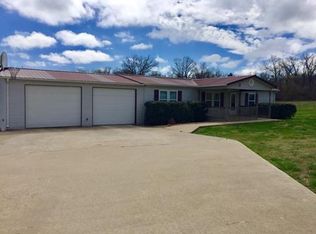 11217 Iris Rd, Neosho, MO 64850