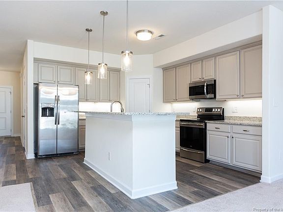 5th image of 415 House Of Burgess Way