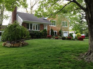 1 Rutland Ln, Melville, NY 11747