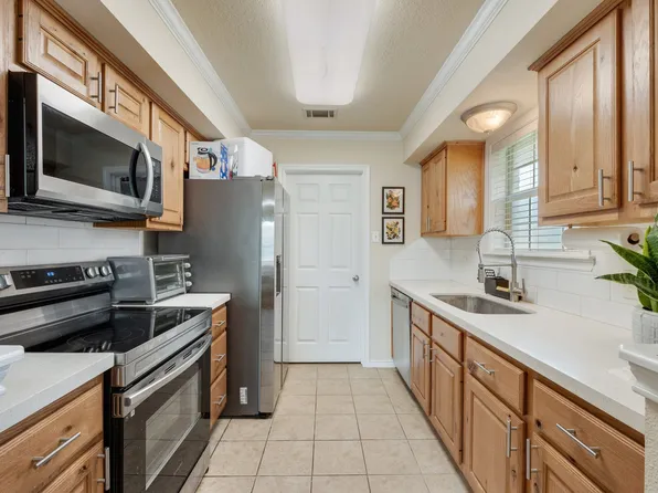 2308 Cornell Dr, College Station, TX