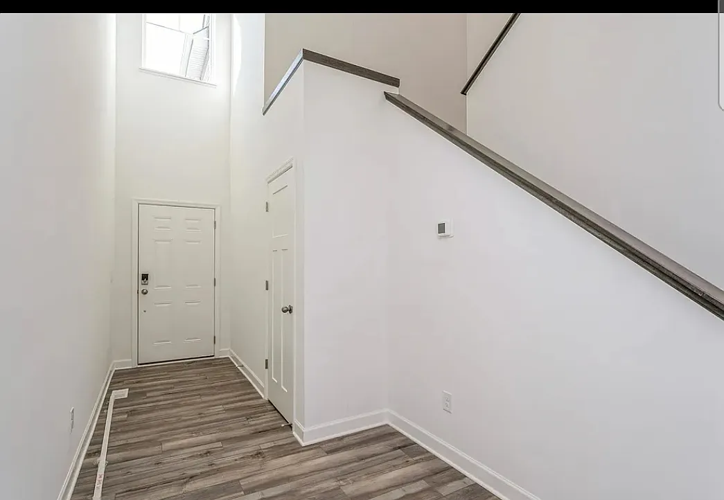 4 bed, 3.5 bath, 2397 sqft, $3,250 — Photo 2