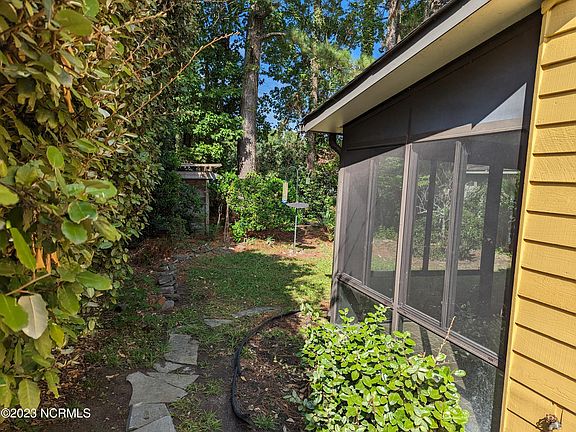 3rd image of 1913 White Hollow Drive