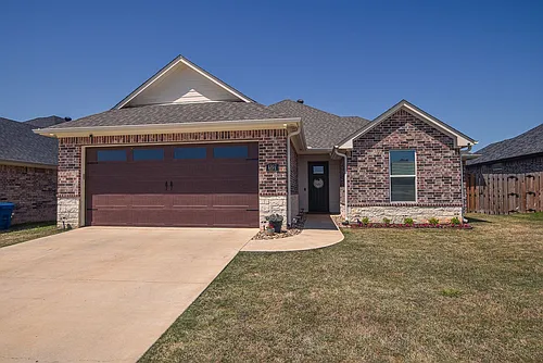1707 Jessica Dr Photo 1