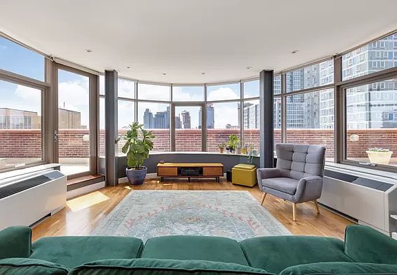 4th image of 2-17 51st Ave #804/5