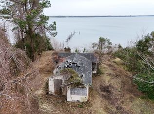 148 Johnson Point Rd, New Bern, NC 28560