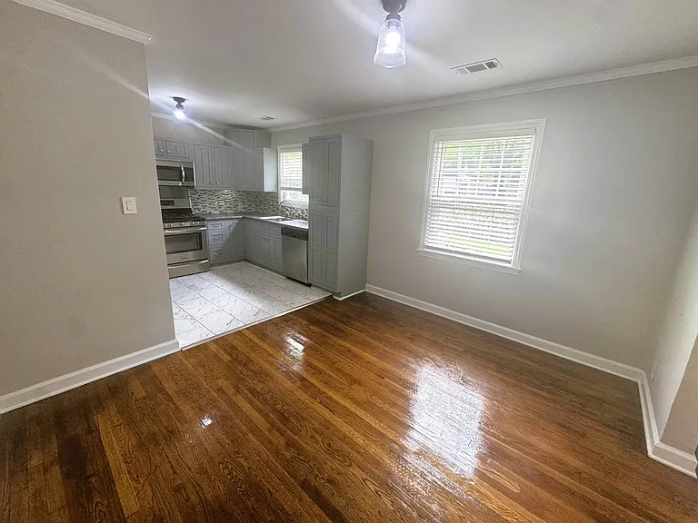 514 Western Dr — Photo 6