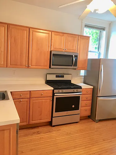 3308 N Lakewood Ave #1 Photo 1