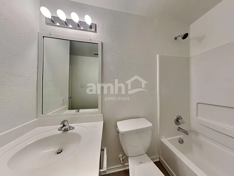7711 Cortland Oak — Photo 19