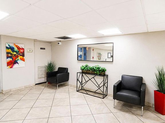 5th image of 3930 Inverrary Boulevard #303