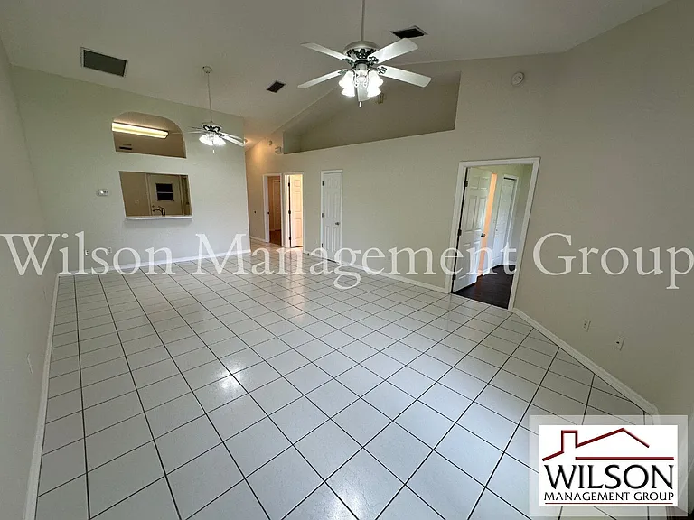 4066 Bonnie Dr — Photo 8