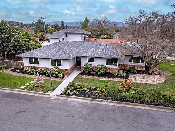 3rd image of 14920 E Hills Dr