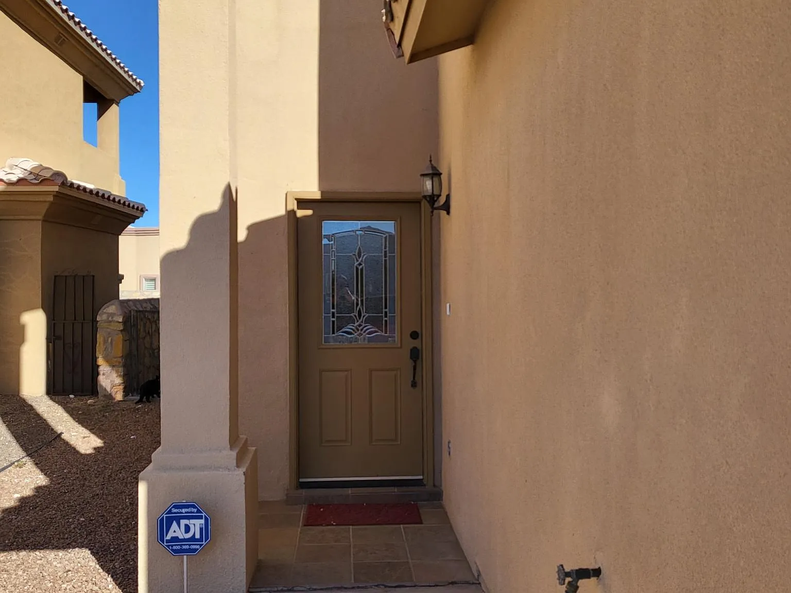 4 bed, 2.5 bath, 1631 sqft, $1,900 — Photo 2