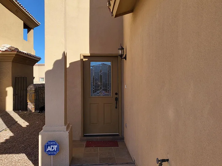 11609 Grotto Bay Ct — Photo 2