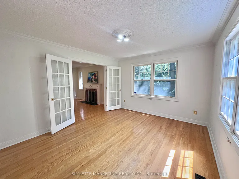 8 Blue Grass Dr — Photo 14