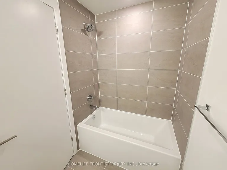 15 Ellerslie Ave #2504 — Photo 9
