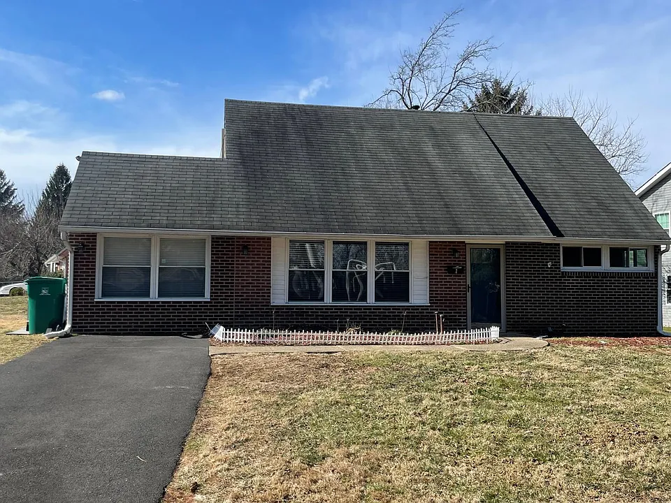 1 Keystone Ln