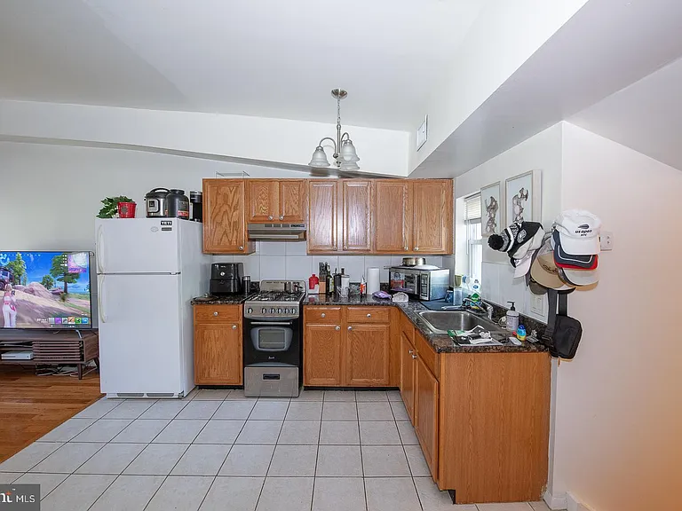 1526 Mount Vernon St #3 — Photo 3